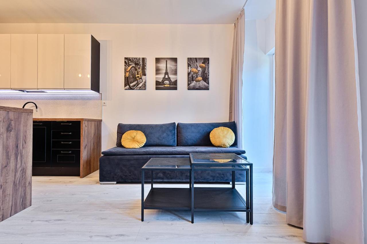 Apartment Diasfera I By Lookap *